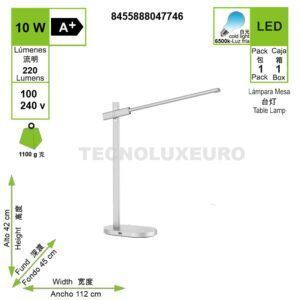 tocando-la-lampara-de-mesa-de-regulacion-led-10w-de-color-plata